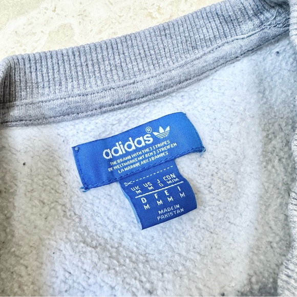 ADIDAS | ADICOLOR CLASSIC CREST LOGO TREFOIL CREWNECK SWEATSHIRT - Picture 12 of 12